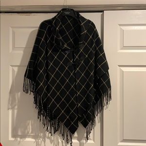 OS- Black and tan shawl